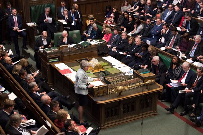 Theresa May aan het woord in het Britse House of Commons, het Lagerhuis.
