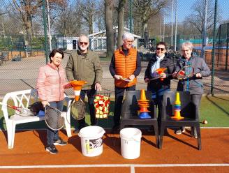 Vanaf nu ook Stoeltennis in Bergen op Zoom: ‘Mensen vinden het fijn weer te kunnen sporten’