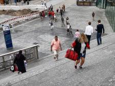 En wéér doen de roltrappen het niet op het Jaarbeursplein