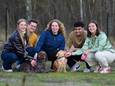 Eef Van Sant, Larissa De Maesschalk, Kaia Van Aelst, Lukhanyo Khumalo en Anthe Tegenbosch organiseren samen Summerbark.