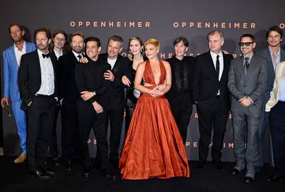 Hollywoodacteurs staken vanaf vandaag: “Cast van ‘Oppenheimer’ verliet prompt de première”