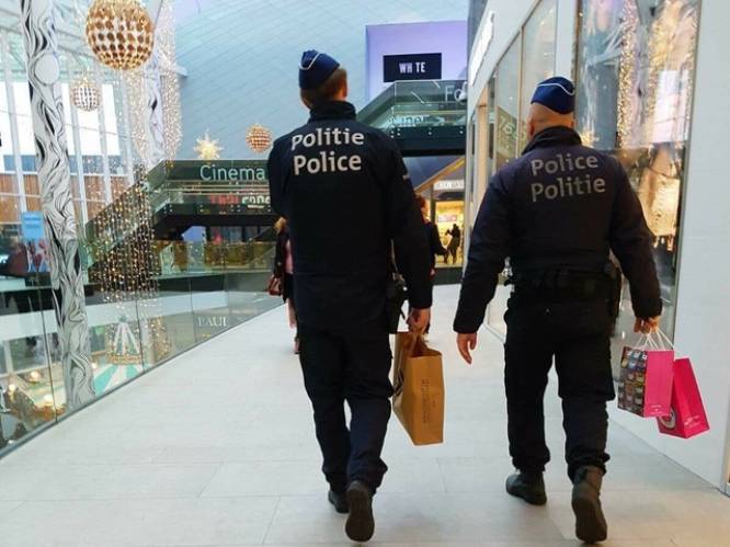 Na de shoppende soldaat, de winkelende agenten: politie opent intern onderzoek
