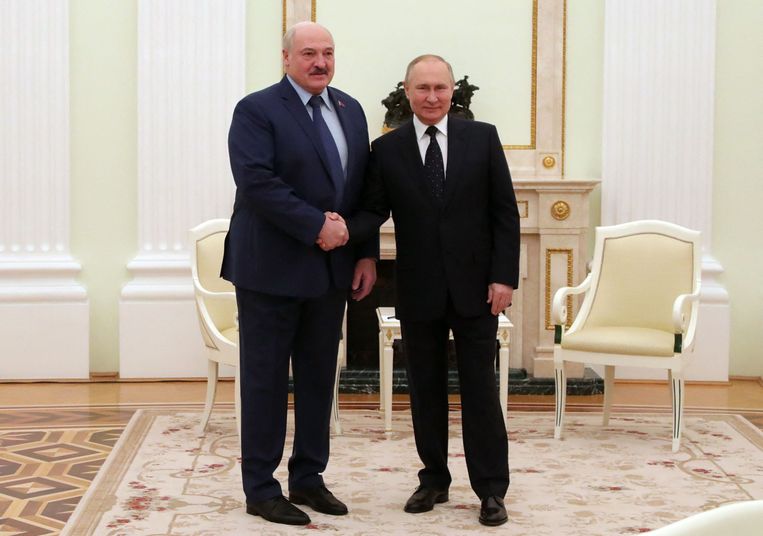 Lukashenko sotto pressione crescente per partecipare attivamente alla guerra di Putin