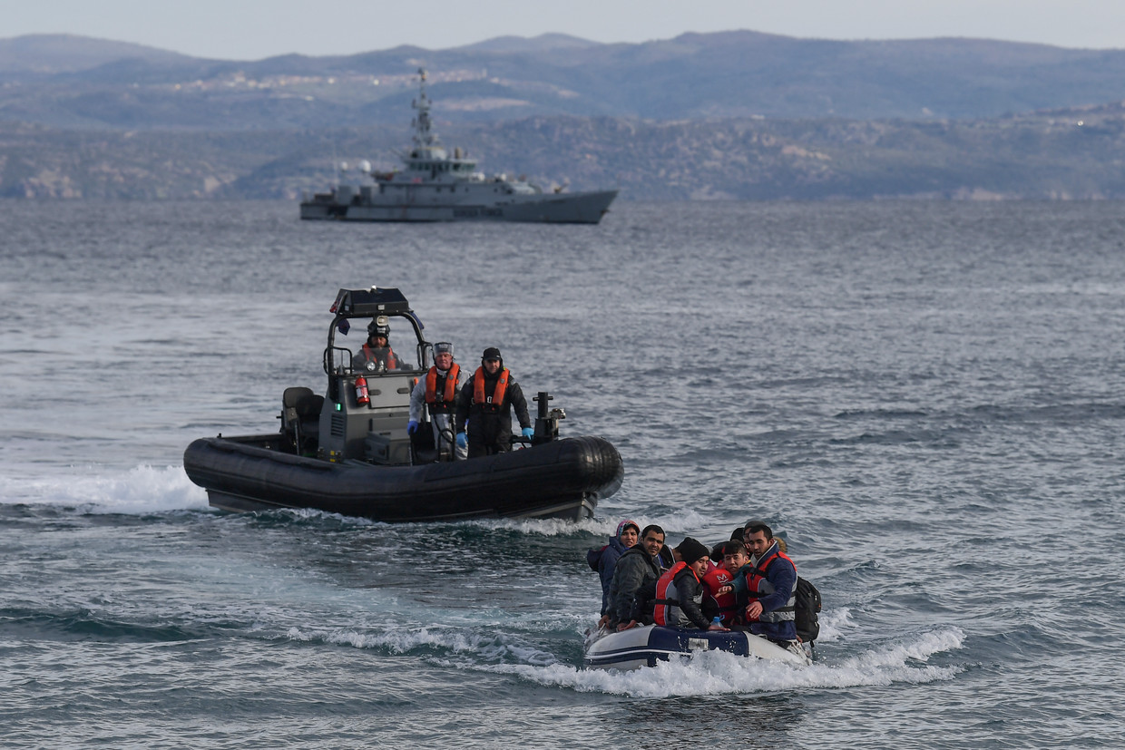 Foto van vluchtelingen in rubberboot