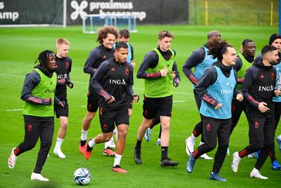 Un invité surprise à l'entraînement des Diables: première sélection pour Jorne Spileers