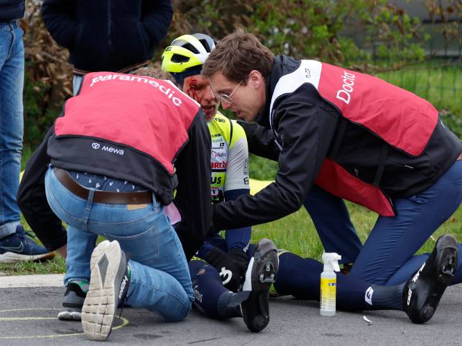 Wedstrijddokter na ‘de Ronde VAL Vlaanderen’: “Wie roept en vloekt, moet wachten. Maar een coureur die stilligt, da’s ernstig”