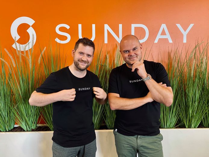 Steven Callens (rechts) van Sunday. Hier samen met zijn kompaan Niels Vandecasteele.