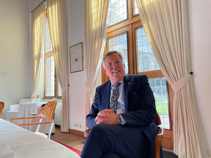 Verkenner Gerard Rabelink heeft woensdag en donderdag alle dertien politieke partijen op bezoek gehad in het Prinsenlogement in Middelburg
