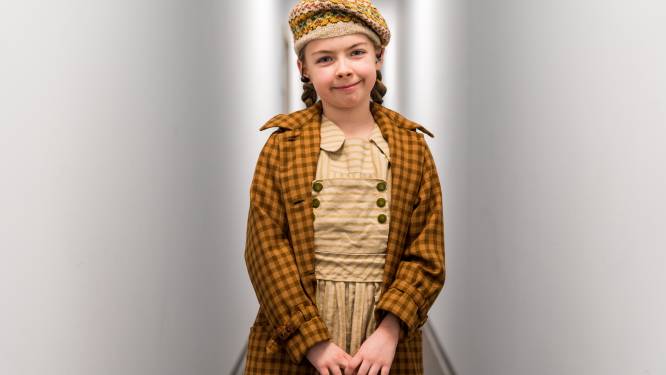 Fenna (9) schittert in Studio 100-musical ‘Red Star Line’: “Optreden is haar ding, ze wordt er vrolijk van”