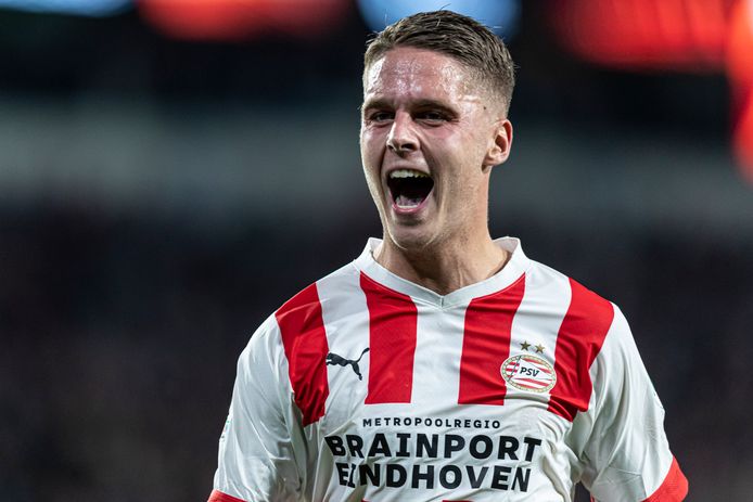 Joey Veerman wil na de winterstop doorgroeien bij PSV en ook naar Oranje:  'Het EK, daar wil ik heel graag bij zijn' | PSV | bd.nl
