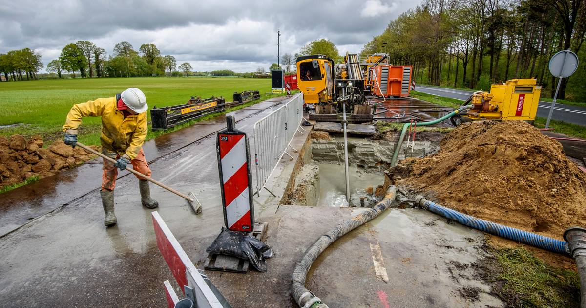 Maandenlang langzaam rijden op N342 van Oldenzaal naar Denekamp, zodat de zonnepanelen straks aan bl