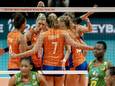 Nederlandse volleybalsters zonder problemen langs Kameroen bij WK in eigen land