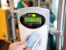 Vanaf vandaag ook met je betaalpas in- en uitchecken in de bus en tram 
