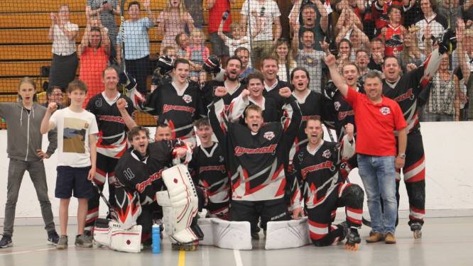 Inline-hockeyclub Lapwings Duffelen viert 25ste verjaardag met jubileumdag én promotie