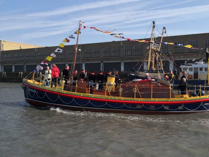 IN BEELD. Na duizenden uren werk vaart reddingsboot Watson opnieuw uit: “Iedereen mag deze zomer mee aan boord”