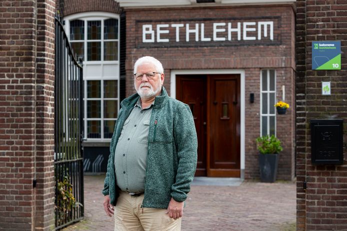 Wilbert Penninx bij Hospice Betlehem, waar hij vrijwilliger is.
