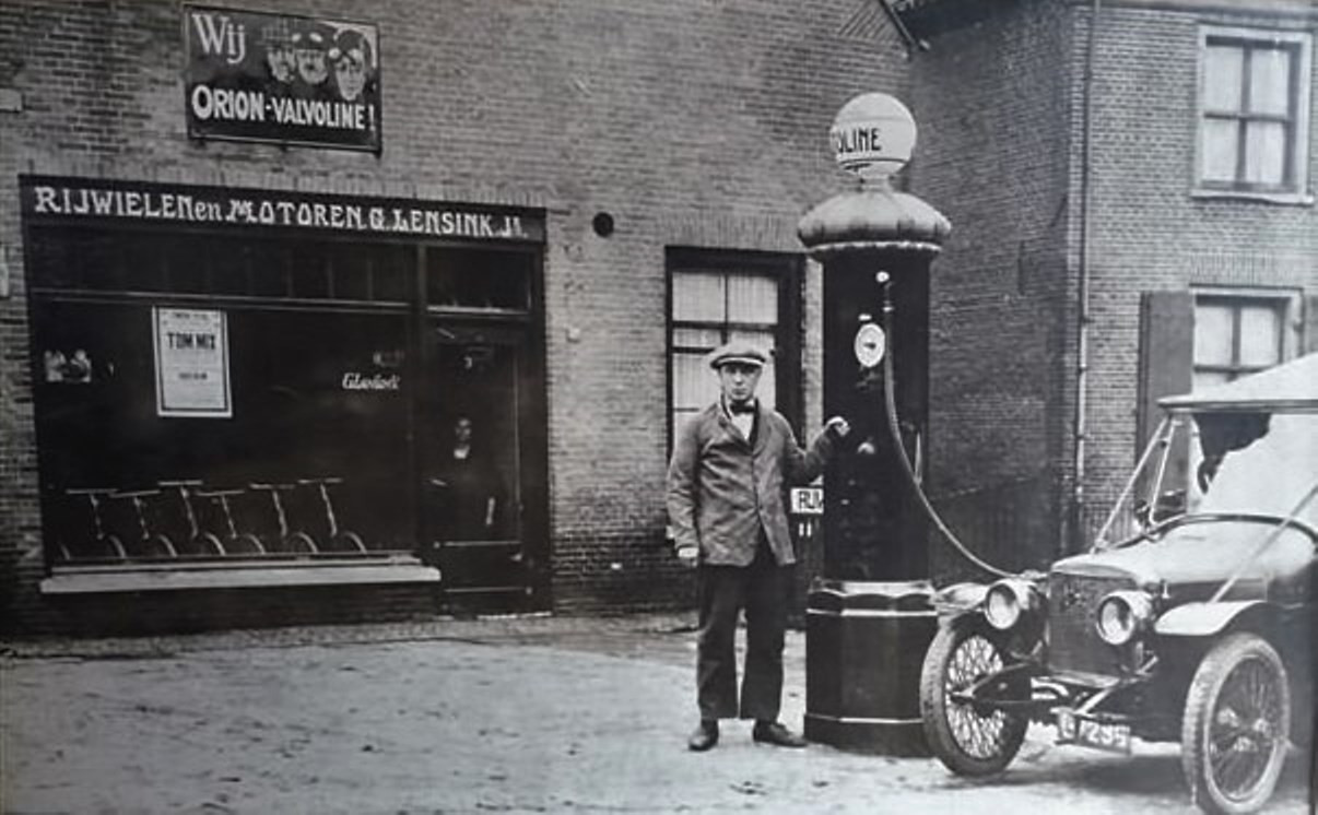 Zo zagen de tankstations in Amersfoort er vroeger uit ‘Je kon zelfs