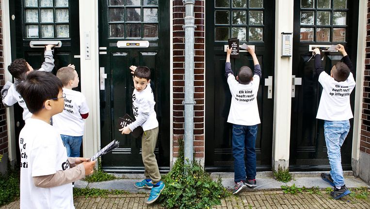 IN 2015 voerde een basisschool in Amsterdam actie om meer witte leerlingen te trekken. Beeld Io Cooman