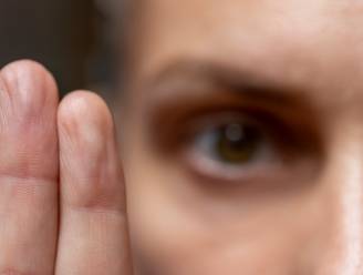 “Ik had geen twijfels: door de korte, intense pijn heen, of het trauma een leven lang meeslepen”: Denise (37) verwerkte een verkrachting met EMDR-therapie