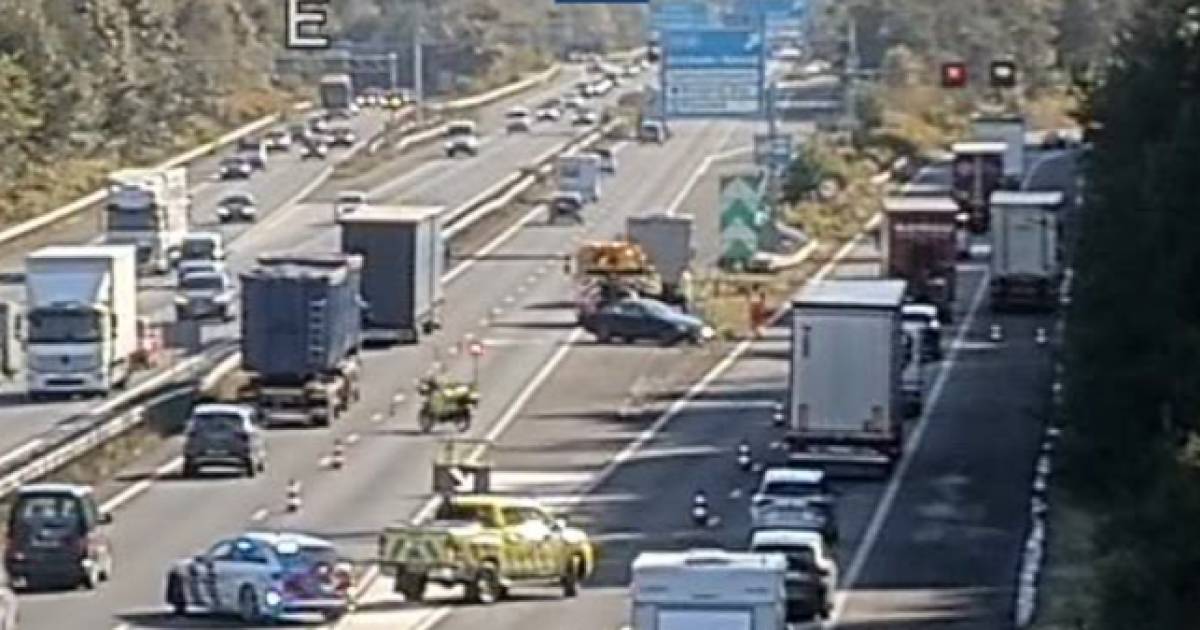 Twee ongelukken op de A12 zorgen voor drukte op snelwegen rond Arnhem.