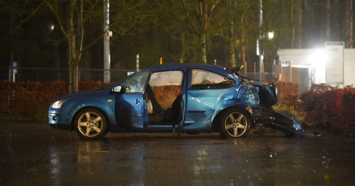 Vrouw overleden bij eenzijdig ongeluk op industrieterrein in Deventer, twee mannen gewond.