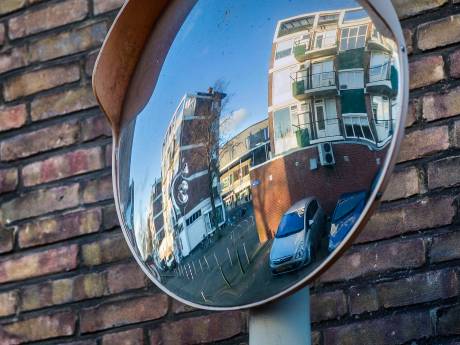 Schimmige bureautjes die profiteren van gedupeerden Toeslagenaffaire aangepakt door Tweede Kamer