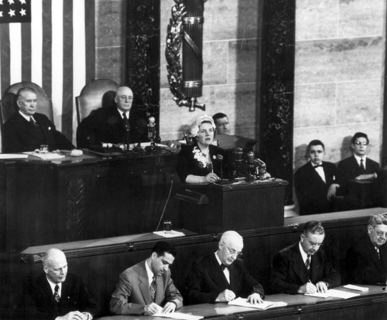 Koningin Juliana tijdens haar toespraak tot het Amerikaanse Congres op 3 april 1952, waarin ze de westerse samenleving op haar eigen blinde vlekken wees. Beeld Nationaal Archief