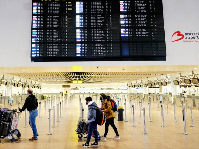 Vakbonden voeren symbolisch actie op luchthaven: “Hopelijk escaleert situatie niet”