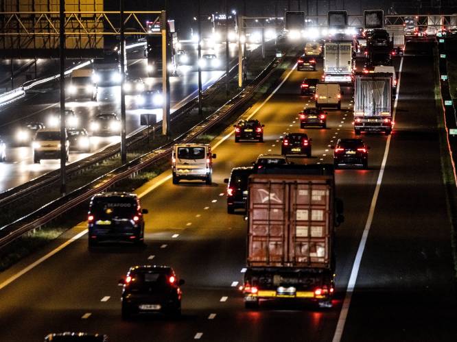 ANWB waarschuwt voor erg drukke ochtendspits maandag