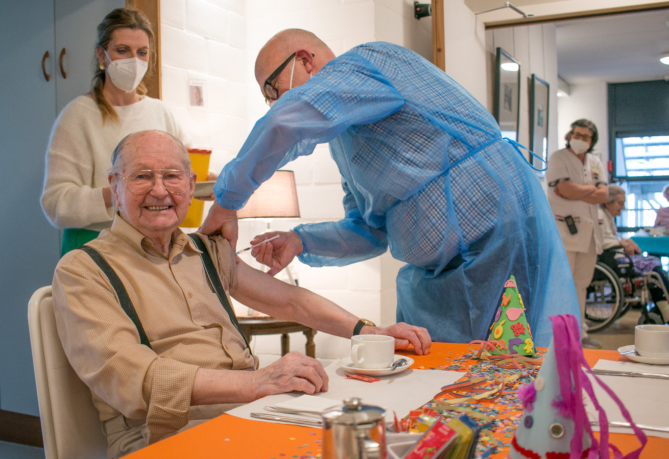 Oudste inwoner van SintNiklaas Elisabeth (105) is overleden, Albert (105) is nu de oudste