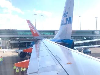 Vliegtuigen KLM en Easyjet botsen bij taxiën op Schiphol