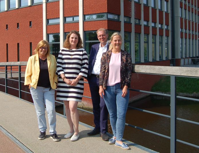 De nieuwe wethouders: Wilma Baartmans, Petra Lepolder, Koos Krook en Esther Prent
