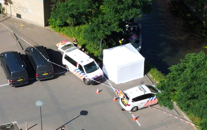 Lichaam gevonden in Hardinxveld, aan Den Bogerd.