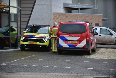 Autowasser ademt damp in tijdens schoonmaken met ozon in Maarheeze, collega’s bellen hulpdiensten