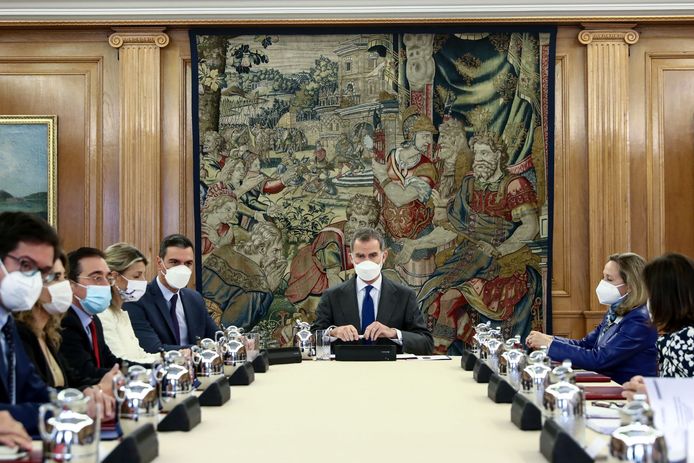 The Spanish monarch presided over an emergency session of the National Security Council at the Zarzuela Palace in Madrid, although the king was actually due to open an art fair in Madrid with his wife.