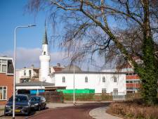 Gedoe over gebedsoproep van moskee in Zwolle; dat het ook anders kan laten ze in Almelo zien