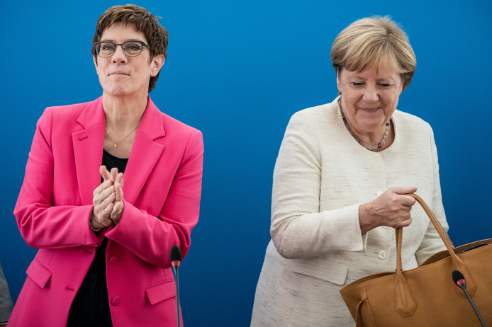 Annegret Kramp-Karrenbauer a succédé à Angela Merkel à la tête du CDU