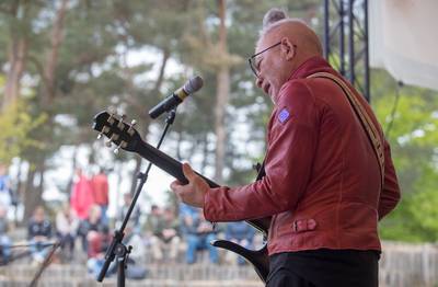 Weinig publiek bij eerste Elfdorpenfestival in Ede