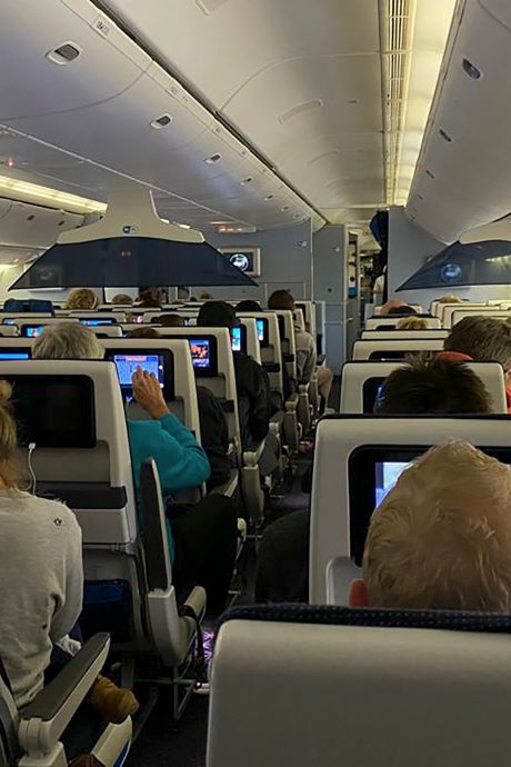 Plus de 60 passagers en provenance d’Afrique du Sud testés positifs à leur arrivée aux Pays-Bas