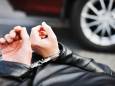 Bergenaar (34) steelt bestelbus, politie rekent man na wilde achtervolging op A4 in 
