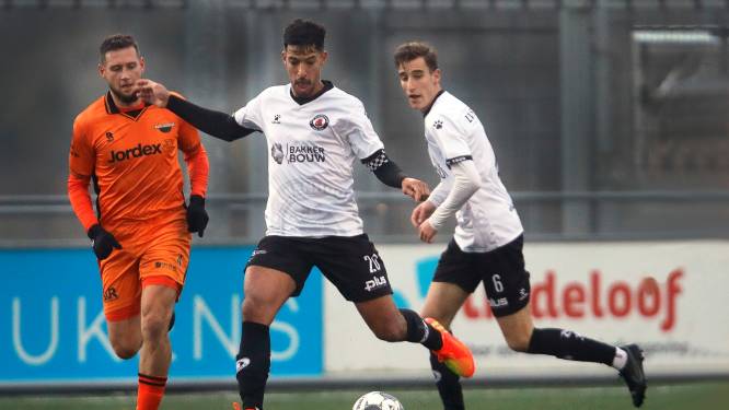 Twijfel bij Nieuwenhoorn of club al klaar is voor volgende stap: ‘Het gaat wel erg snel allemaal’