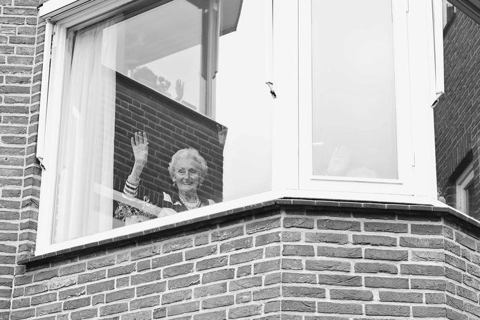 De foto’s die Suzan Reuvers maakt voor haar project ‘Reflecties Oldenzaal’ zijn vanaf eind dit jaar in stadstheater De Bond te zien.