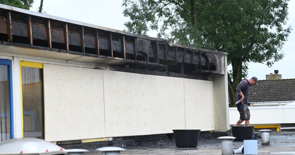 Leerlingen Parelburcht Oost-Souburg nog niet naar school na brand: ‘Voor de zekerheid nog dagje dich