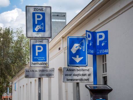 Tilburg maakt einde aan verwarring: parkeren op feestdagen voortaan hetzelfde als op zondag