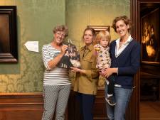 Mauritshuis begroet 350.000ste bezoeker bij Rembrandt-tentoonstelling