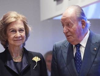 Spaanse koningin Sofía belandt in het ziekenhuis, maar bezoek van echtgenoot Juan Carlos hoeft ze niet te verwachten 