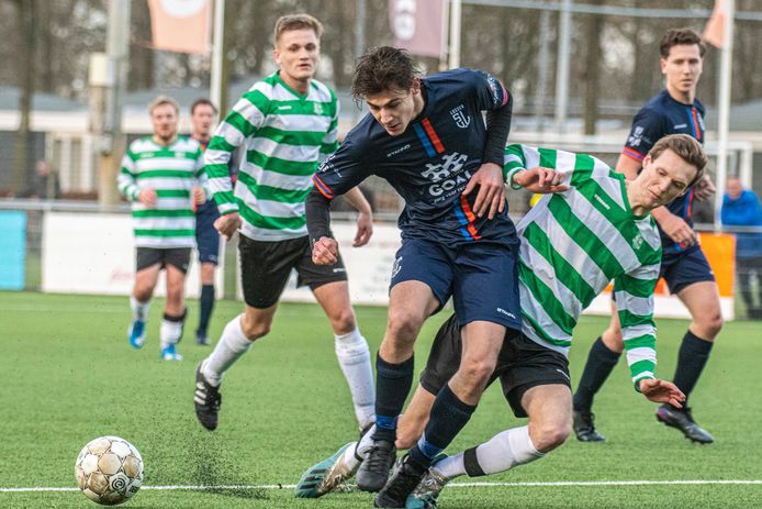 Bhodi Gering zette Losser op 2-0 tegen Drienerlo.