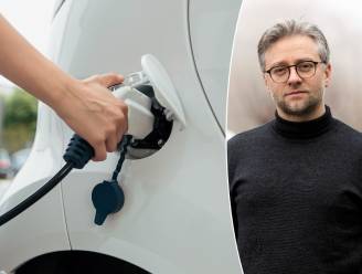 Elektrische auto’s hebben plots groter rijbereik na update: hoe kan dat? “Ook zonder echte aanpassingen kan je wagen soms opeens verder rijden”