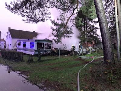 Uitslaande brand in caravan eist dodelijk slachtoffer