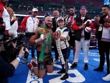 Hartverwarmend: Tyson Fury verrast jonge fan in boksring met belofte voor nieuwe prothesen